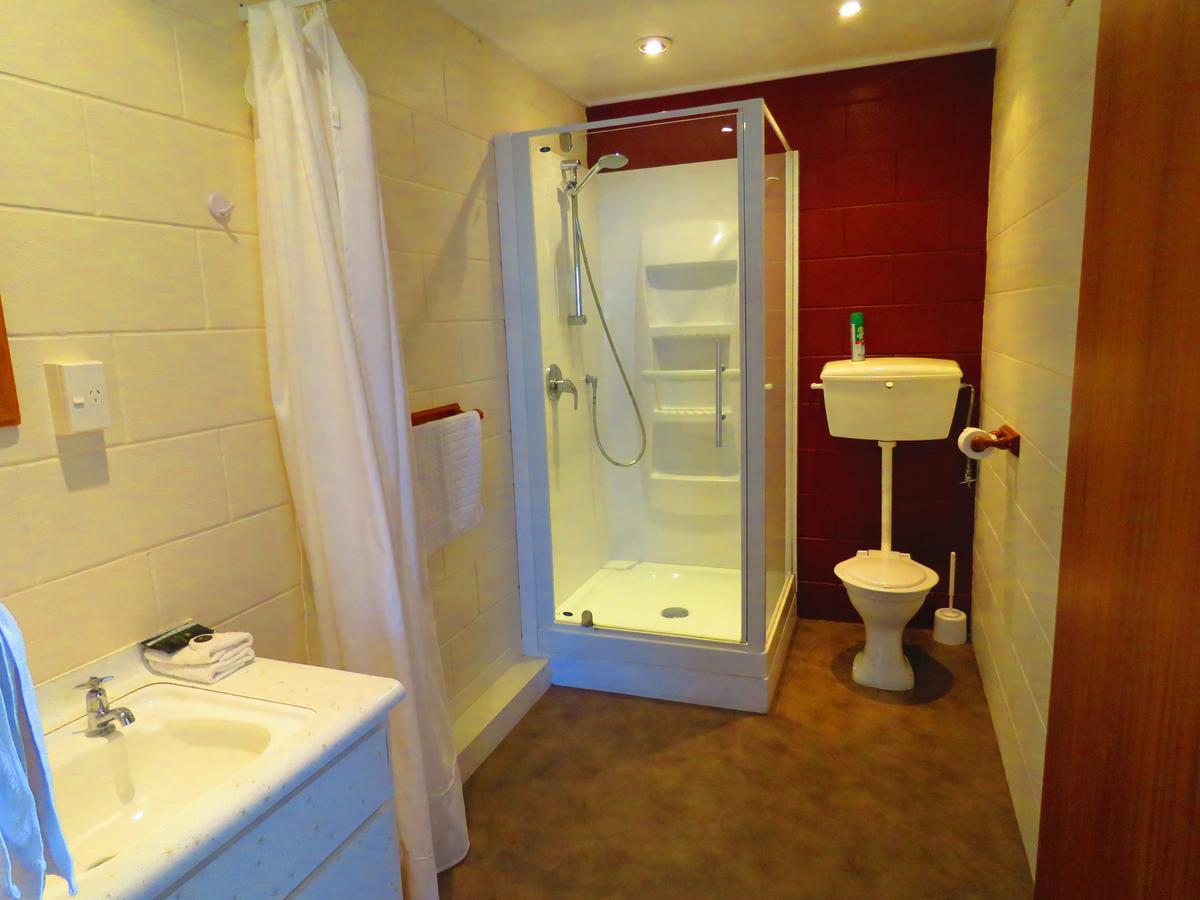 Opunake Motel And Backpackers Lodge Esterno foto